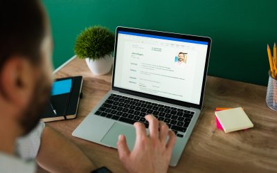 Redes sociales y empleo: tu perfil online ya forma parte de tus documentos